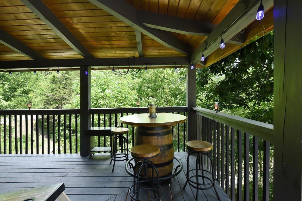 Ryes And Shine Bootlegger'S Cabin! Hot Tub* Pool* Arcade* Billiards *Ev * Pet Friendly Sevierville Luaran gambar