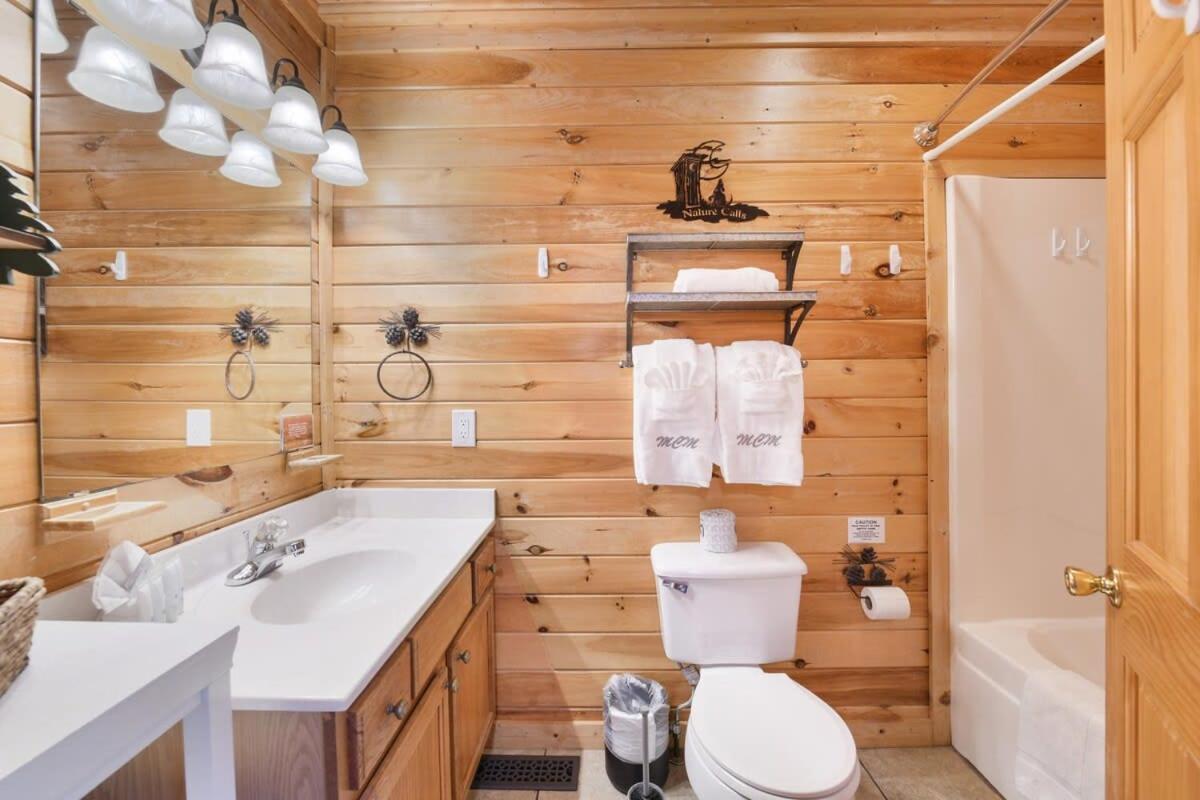 Ryes And Shine Bootlegger'S Cabin! Hot Tub* Pool* Arcade* Billiards *Ev * Pet Friendly Sevierville Luaran gambar