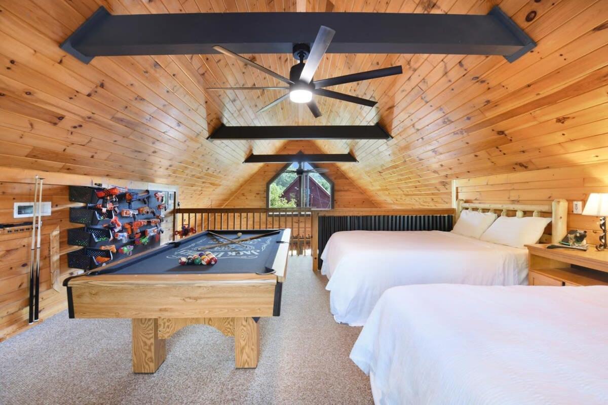 Ryes And Shine Bootlegger'S Cabin! Hot Tub* Pool* Arcade* Billiards *Ev * Pet Friendly Sevierville Luaran gambar